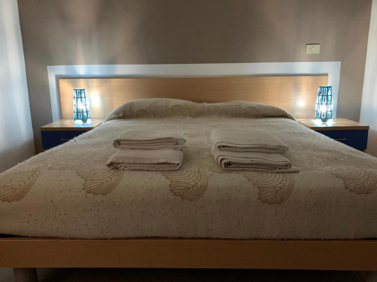 Apartment Tirreno ตีร์เรเนีย ภายนอก รูปภาพ