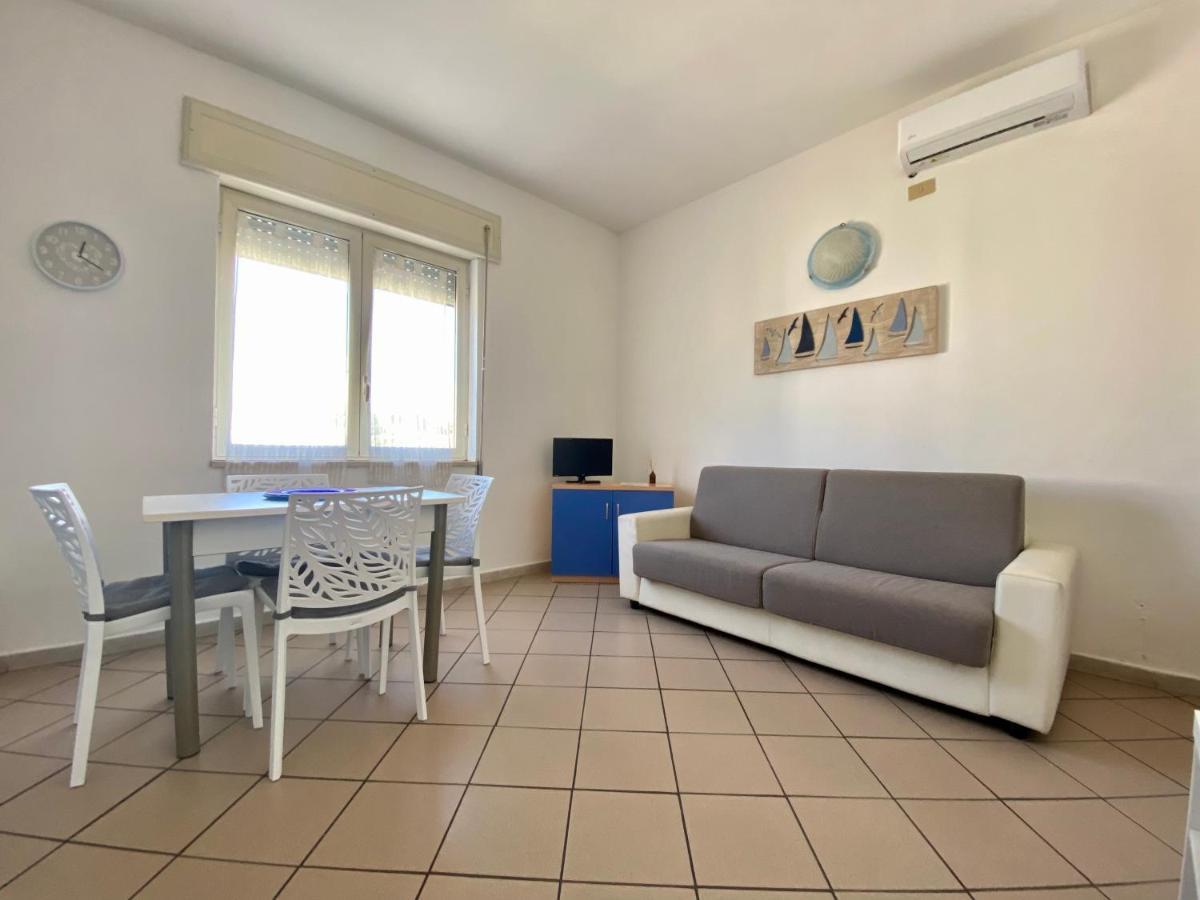 Apartment Tirreno ตีร์เรเนีย ภายนอก รูปภาพ