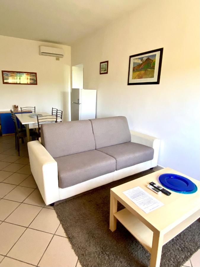 Apartment Tirreno ตีร์เรเนีย ภายนอก รูปภาพ